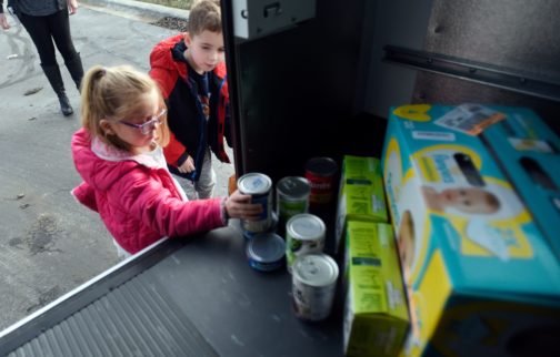 School Teaches Youngsters to Give the Gift of Kindness